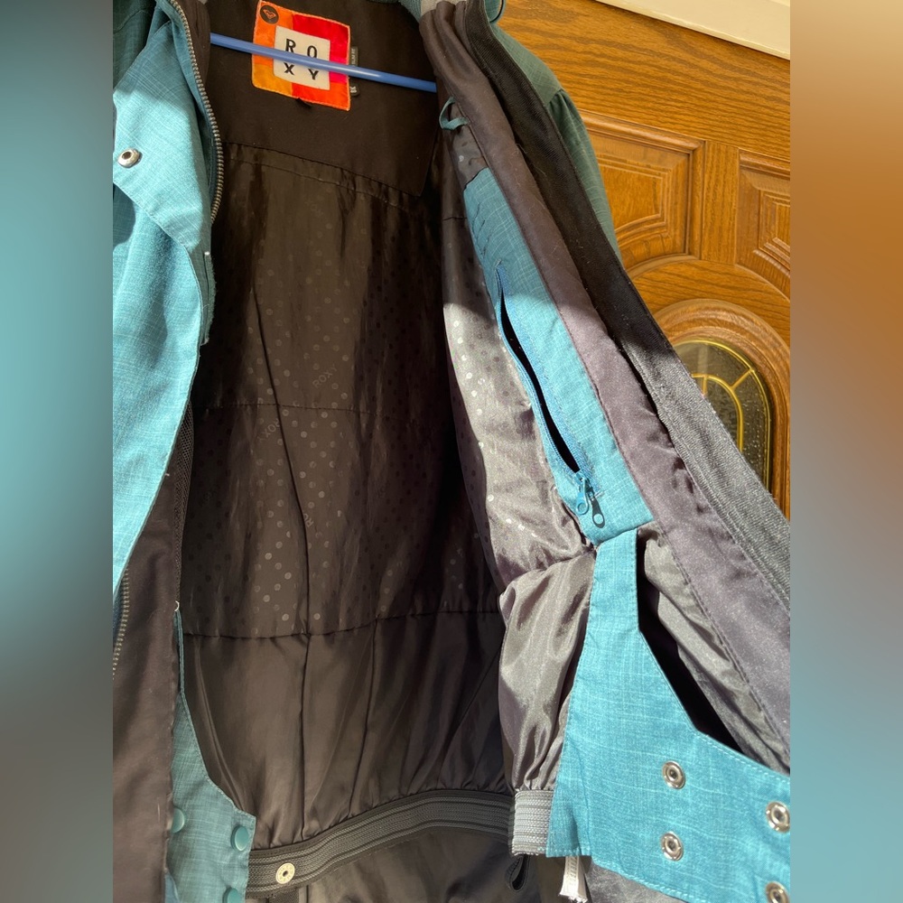 Roxy Winter Jacket - image 5